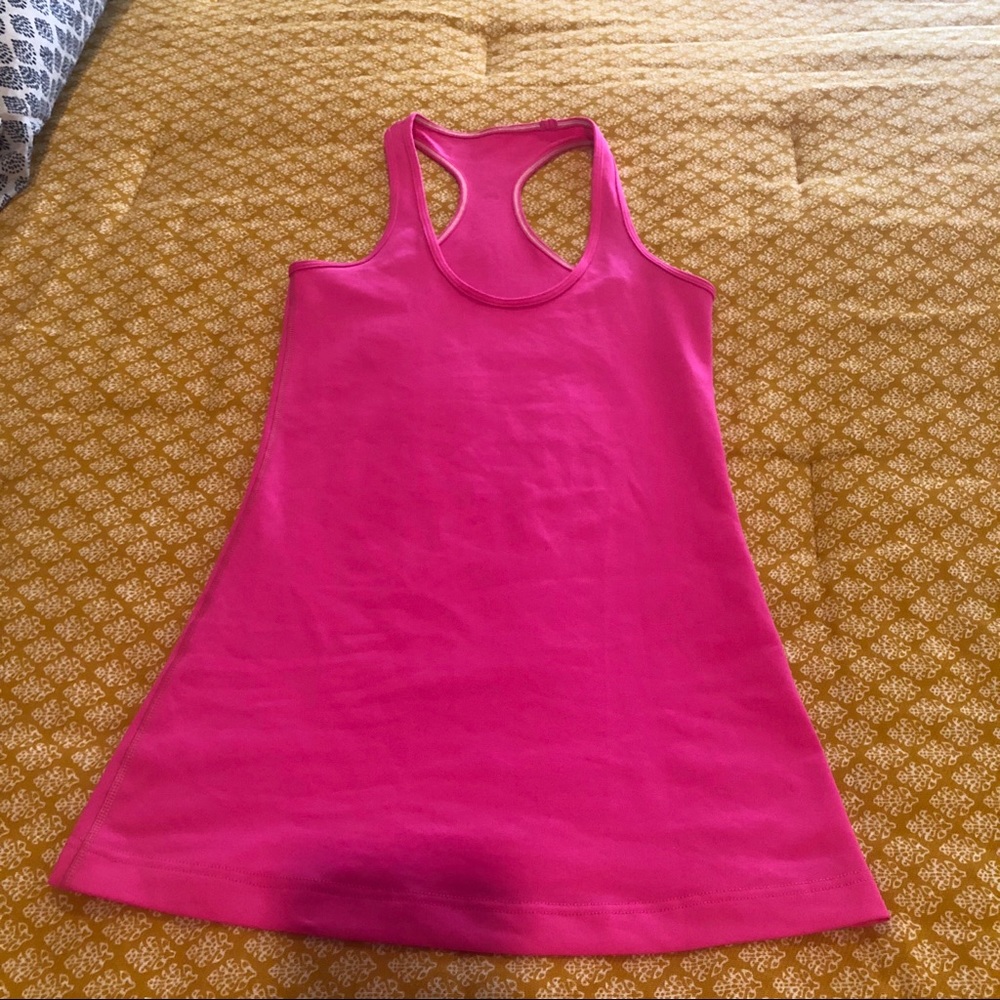 Lululemon tank